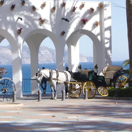 Ξενοδοχείο Casa Jardin 2*