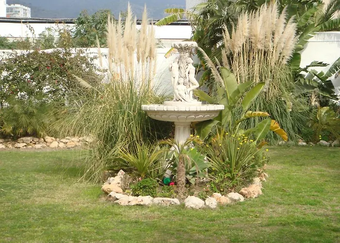 Casa Jardin Hotell 2*